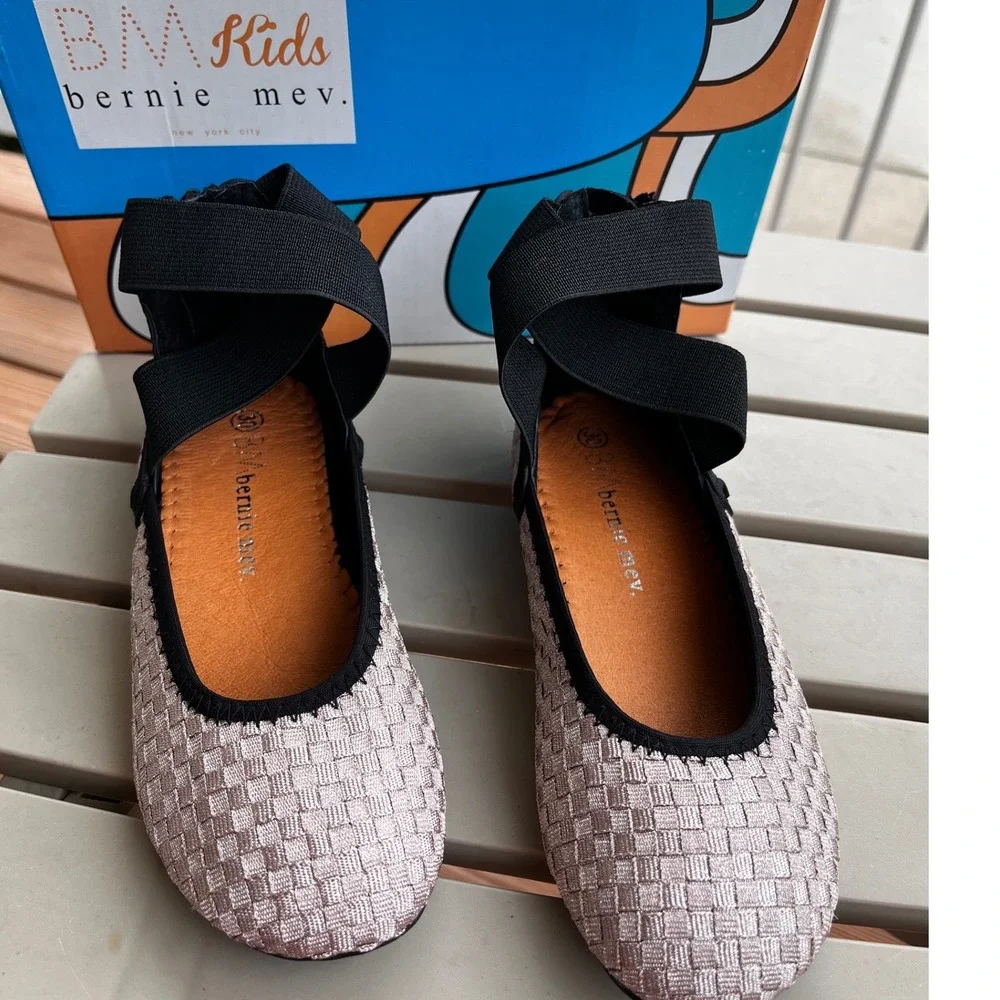 Bernie Mev BM Kids Monica Nude Metallic Woven Ankle Strap Flats Size EU 30/US 12